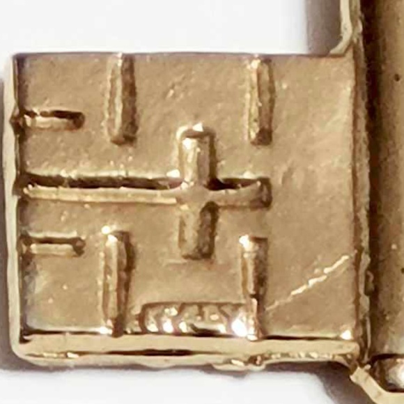 Vintage Italy Gold Medal Key Shaped Miraculous Key Charm Pendant - Picture 4 of 5